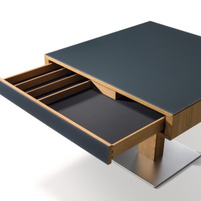 Lift Couchtisch mit Glasdeckplatte und Detailansicht Lade